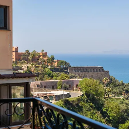 La Casa Del Golfo Daire Vico Equense